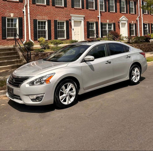 2014 Nissan Altima.
